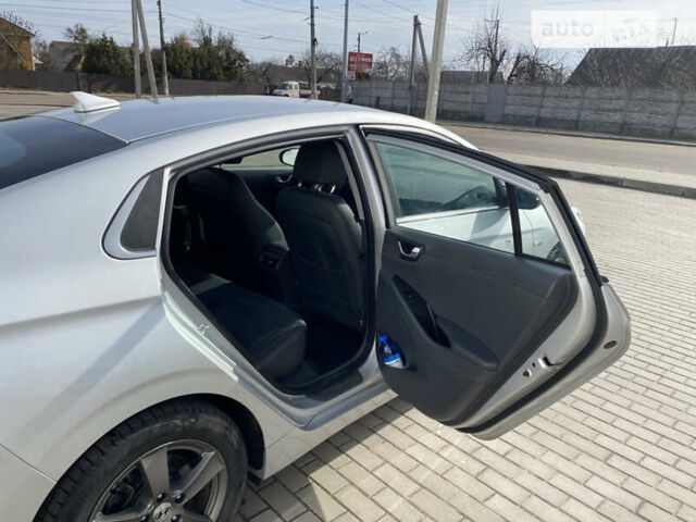 Хендай Ioniq, об'ємом двигуна 0 л та пробігом 64 тис. км за 15200 $, фото 19 на Automoto.ua