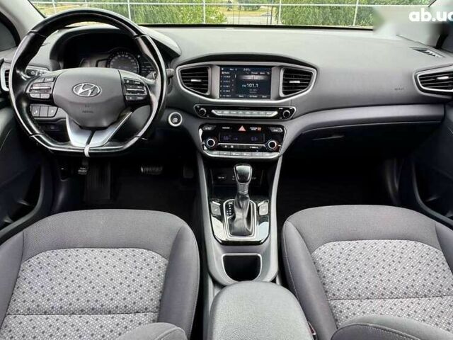 Хендай Ioniq, об'ємом двигуна 0 л та пробігом 177 тис. км за 12990 $, фото 24 на Automoto.ua