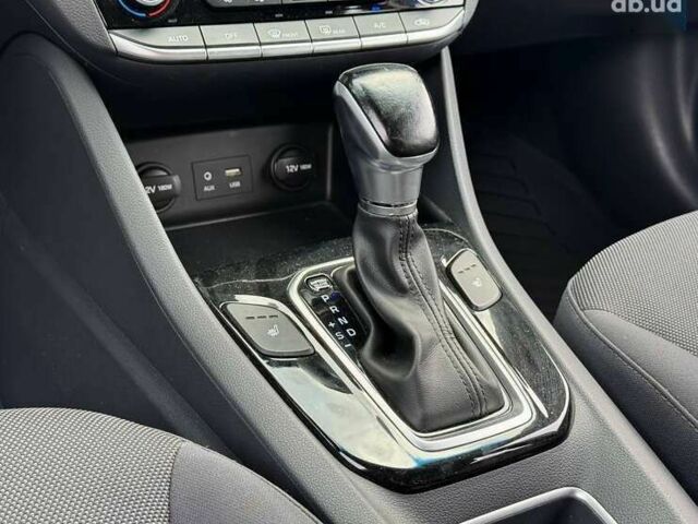 Хендай Ioniq, об'ємом двигуна 0 л та пробігом 177 тис. км за 12990 $, фото 28 на Automoto.ua