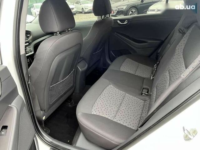 Хендай Ioniq, об'ємом двигуна 0 л та пробігом 96 тис. км за 12599 $, фото 17 на Automoto.ua