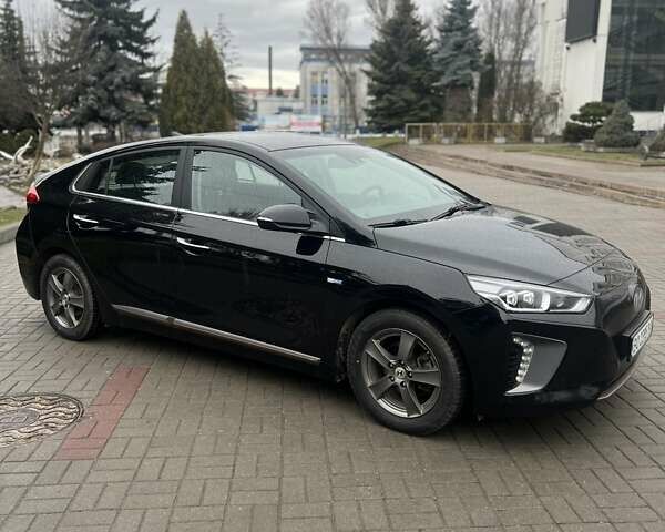 Хендай Ioniq, объемом двигателя 0 л и пробегом 102 тыс. км за 14199 $, фото 7 на Automoto.ua