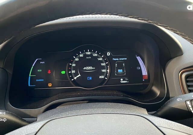 Хендай Ioniq, объемом двигателя 0 л и пробегом 106 тыс. км за 12199 $, фото 24 на Automoto.ua