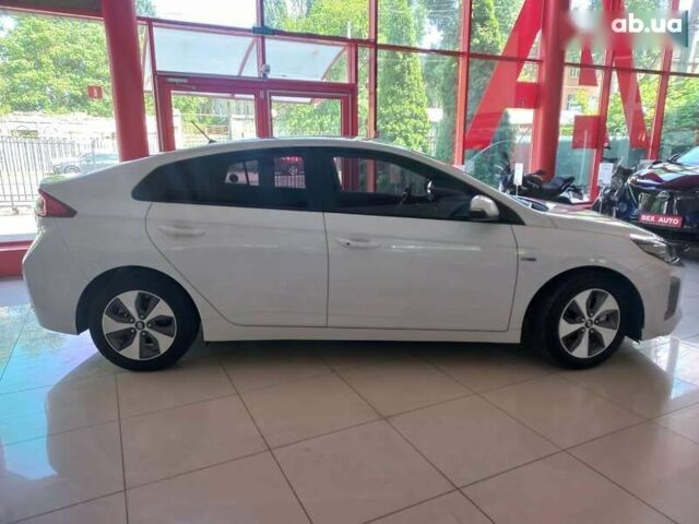Хендай Ioniq, об'ємом двигуна 0 л та пробігом 13 тис. км за 13500 $, фото 7 на Automoto.ua