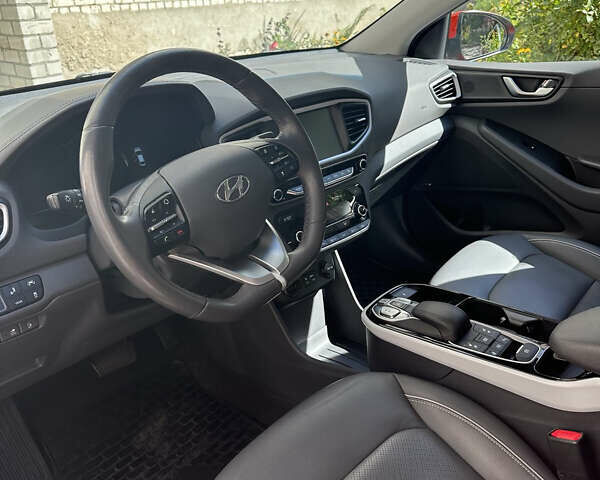 Хендай Ioniq, об'ємом двигуна 0 л та пробігом 140 тис. км за 14500 $, фото 1 на Automoto.ua