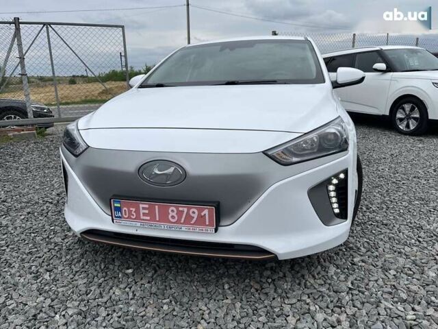 Хендай Ioniq, об'ємом двигуна 0 л та пробігом 96 тис. км за 12599 $, фото 3 на Automoto.ua