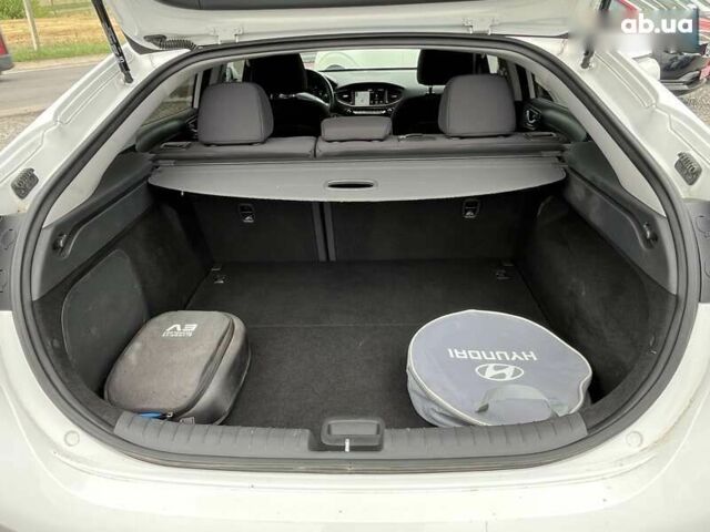 Хендай Ioniq, об'ємом двигуна 0 л та пробігом 96 тис. км за 12599 $, фото 18 на Automoto.ua