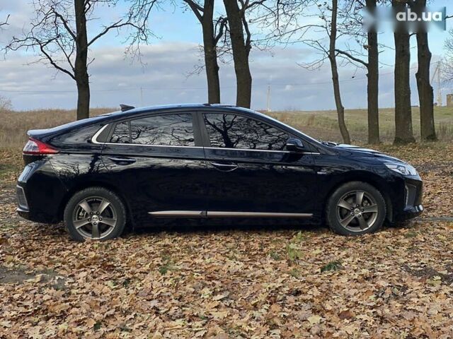 Хендай Ioniq, объемом двигателя 0 л и пробегом 106 тыс. км за 12199 $, фото 3 на Automoto.ua