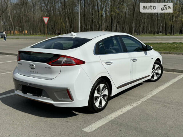 Хендай Ioniq, об'ємом двигуна 0 л та пробігом 104 тис. км за 17200 $, фото 6 на Automoto.ua