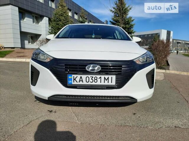 Хендай Ioniq, об'ємом двигуна 1.58 л та пробігом 169 тис. км за 13500 $, фото 7 на Automoto.ua