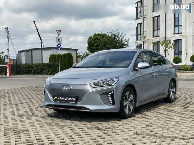 Хендай Ioniq, об'ємом двигуна 0 л та пробігом 135 тис. км за 12999 $, фото 1 на Automoto.ua
