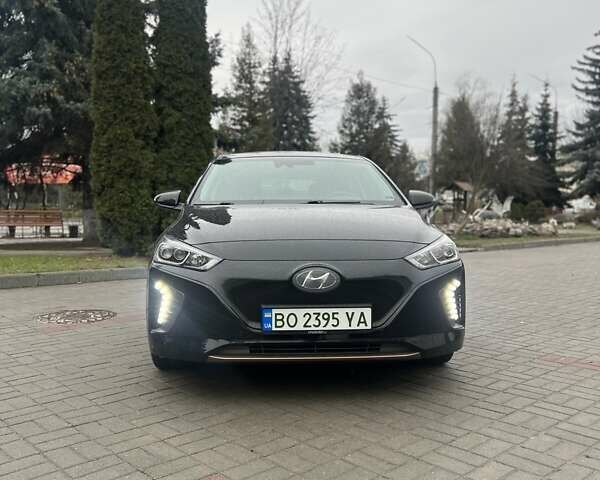 Хендай Ioniq, объемом двигателя 0 л и пробегом 102 тыс. км за 14199 $, фото 1 на Automoto.ua