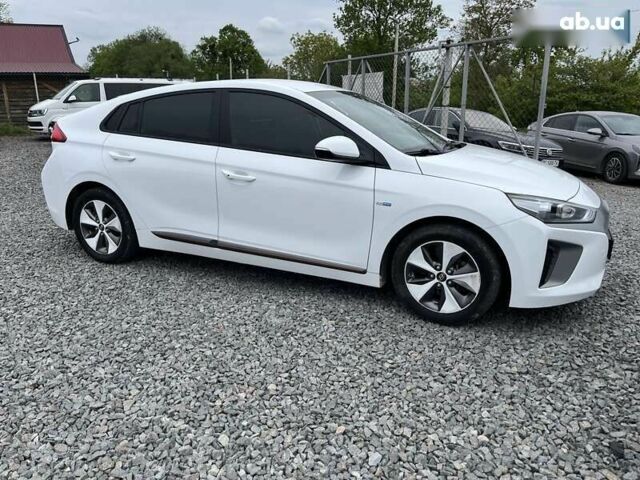 Хендай Ioniq, об'ємом двигуна 0 л та пробігом 96 тис. км за 12599 $, фото 7 на Automoto.ua