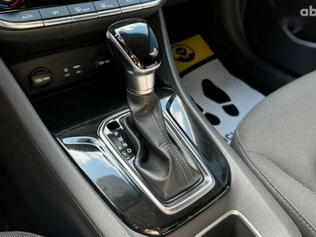 Хендай Ioniq, объемом двигателя 0 л и пробегом 148 тыс. км за 13550 $, фото 13 на Automoto.ua