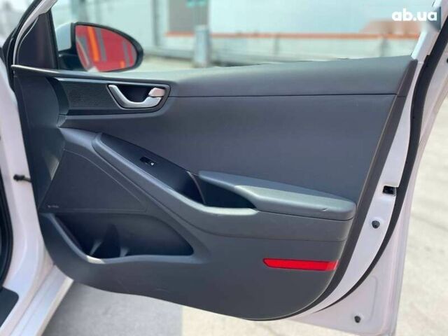 Хендай Ioniq, об'ємом двигуна 0 л та пробігом 158 тис. км за 12900 $, фото 21 на Automoto.ua
