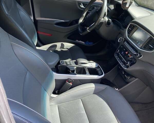 Хендай Ioniq, об'ємом двигуна 0 л та пробігом 52 тис. км за 13800 $, фото 6 на Automoto.ua