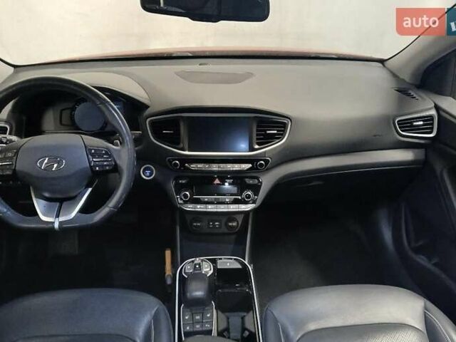 Хендай Ioniq, объемом двигателя 0 л и пробегом 190 тыс. км за 9950 $, фото 6 на Automoto.ua
