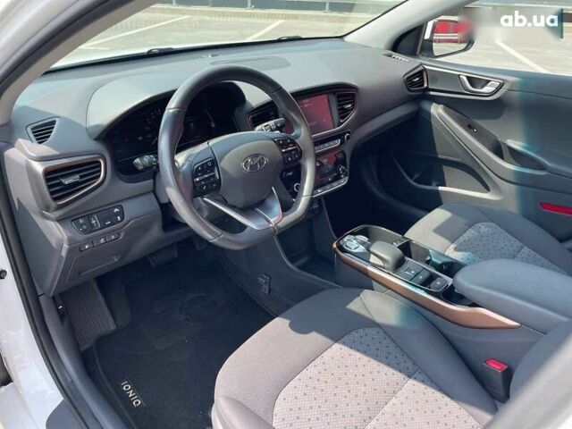 Хендай Ioniq, об'ємом двигуна 0 л та пробігом 158 тис. км за 12900 $, фото 9 на Automoto.ua