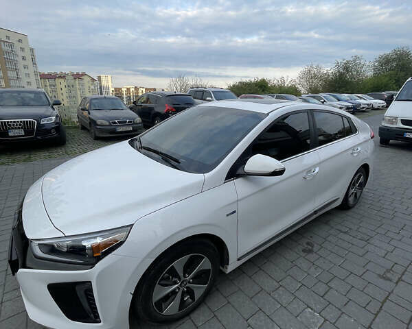 Хендай Ioniq, объемом двигателя 0 л и пробегом 39 тыс. км за 16500 $, фото 7 на Automoto.ua