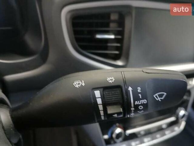 Хендай Ioniq, объемом двигателя 0 л и пробегом 190 тыс. км за 9950 $, фото 17 на Automoto.ua