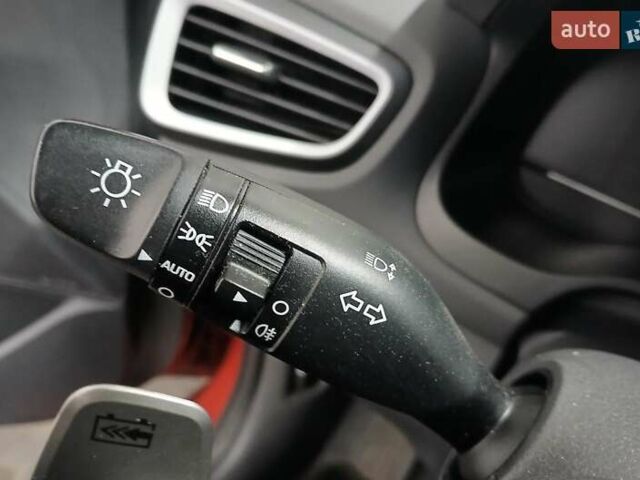 Хендай Ioniq, объемом двигателя 0 л и пробегом 190 тыс. км за 9950 $, фото 12 на Automoto.ua