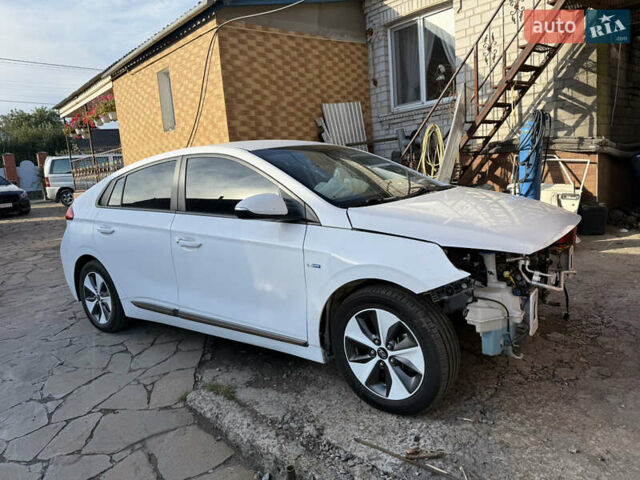 Хендай Ioniq, объемом двигателя 0 л и пробегом 130 тыс. км за 8950 $, фото 5 на Automoto.ua