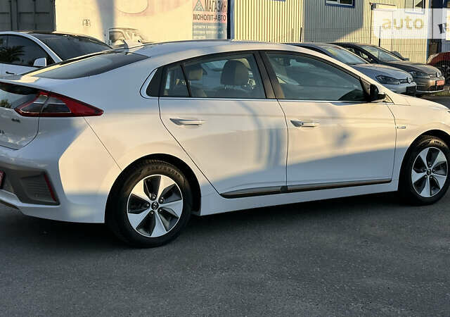 Хендай Ioniq, объемом двигателя 0 л и пробегом 91 тыс. км за 16500 $, фото 9 на Automoto.ua