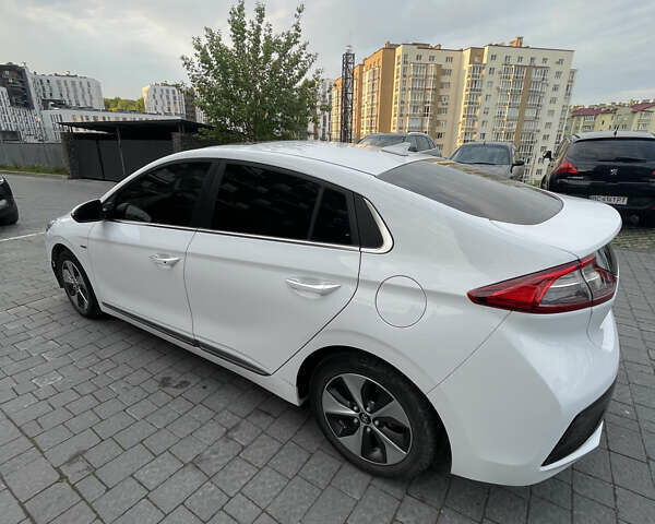 Хендай Ioniq, объемом двигателя 0 л и пробегом 39 тыс. км за 16500 $, фото 5 на Automoto.ua