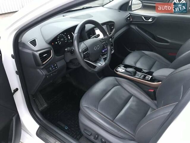 Хендай Ioniq, объемом двигателя 0 л и пробегом 90 тыс. км за 14600 $, фото 15 на Automoto.ua