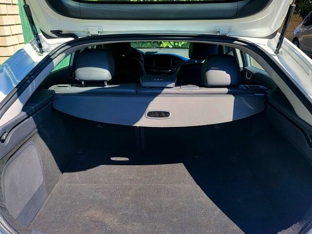 Хендай Ioniq, объемом двигателя 0.11 л и пробегом 232 тыс. км за 10999 $, фото 6 на Automoto.ua