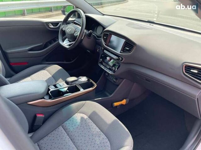 Хендай Ioniq, об'ємом двигуна 0 л та пробігом 158 тис. км за 12900 $, фото 23 на Automoto.ua