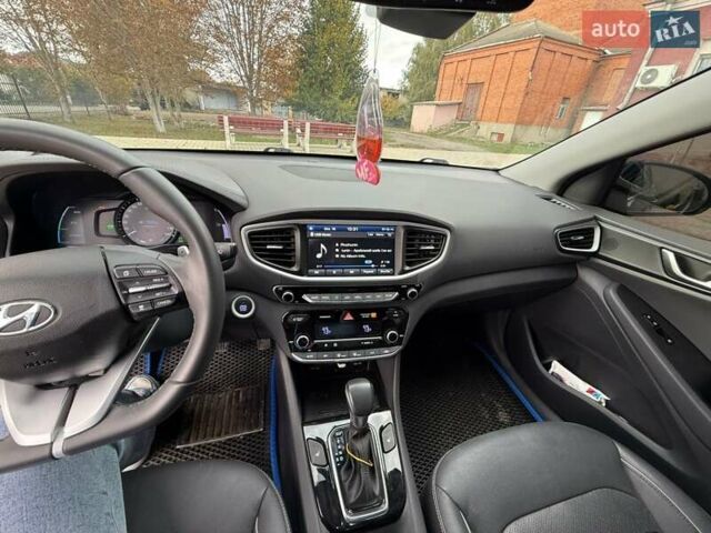 Хендай Ioniq, объемом двигателя 1.58 л и пробегом 92 тыс. км за 13500 $, фото 4 на Automoto.ua