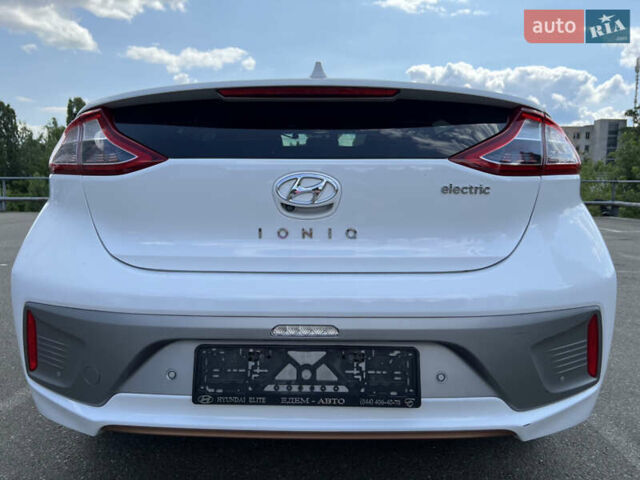 Хендай Ioniq, объемом двигателя 0 л и пробегом 75 тыс. км за 17300 $, фото 17 на Automoto.ua