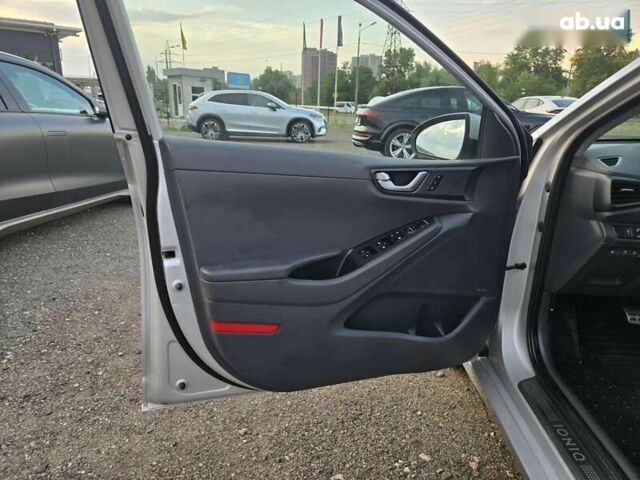 Хендай Ioniq, объемом двигателя 0 л и пробегом 53 тыс. км за 13988 $, фото 16 на Automoto.ua