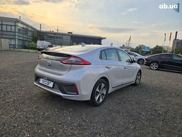 Хендай Ioniq, объемом двигателя 0 л и пробегом 53 тыс. км за 13988 $, фото 4 на Automoto.ua