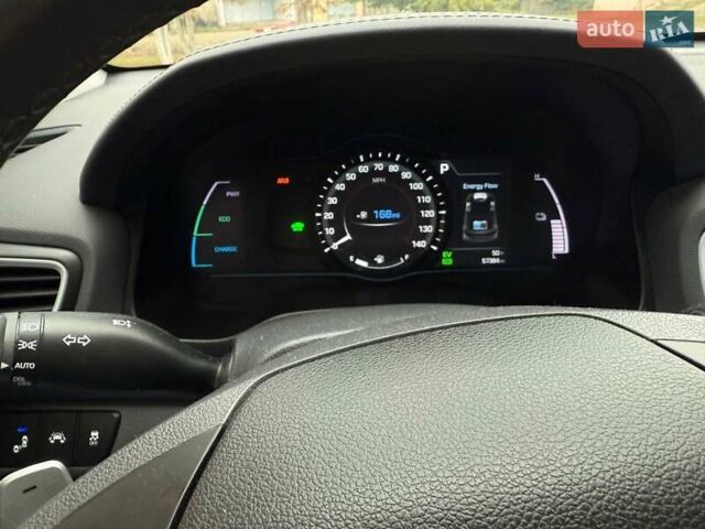 Хендай Ioniq, объемом двигателя 1.58 л и пробегом 92 тыс. км за 13500 $, фото 10 на Automoto.ua