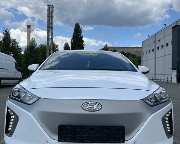 Хендай Ioniq, объемом двигателя 0 л и пробегом 75 тыс. км за 17300 $, фото 18 на Automoto.ua