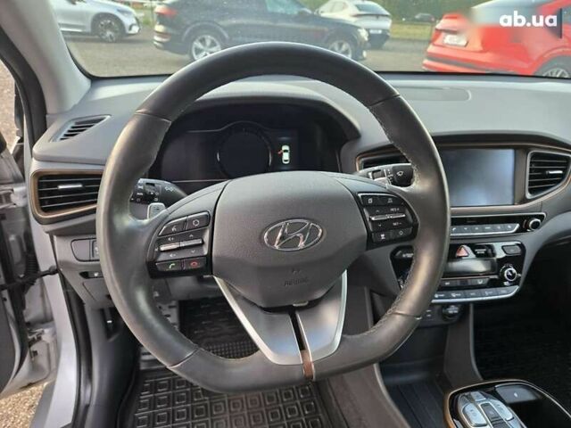 Хендай Ioniq, объемом двигателя 0 л и пробегом 53 тыс. км за 13988 $, фото 18 на Automoto.ua