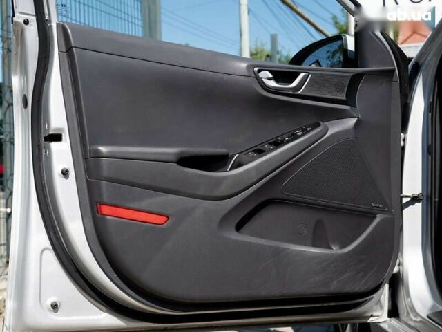 Хендай Ioniq, объемом двигателя 0 л и пробегом 60 тыс. км за 14500 $, фото 15 на Automoto.ua