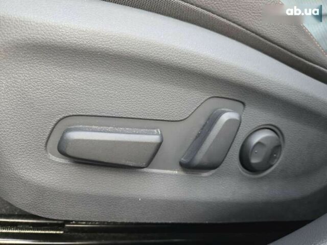 Хендай Ioniq, объемом двигателя 0 л и пробегом 53 тыс. км за 13988 $, фото 23 на Automoto.ua