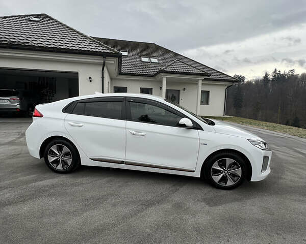 Хендай Ioniq, объемом двигателя 0 л и пробегом 29 тыс. км за 17000 $, фото 11 на Automoto.ua