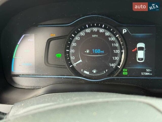 Хендай Ioniq, объемом двигателя 1.58 л и пробегом 92 тыс. км за 13500 $, фото 5 на Automoto.ua