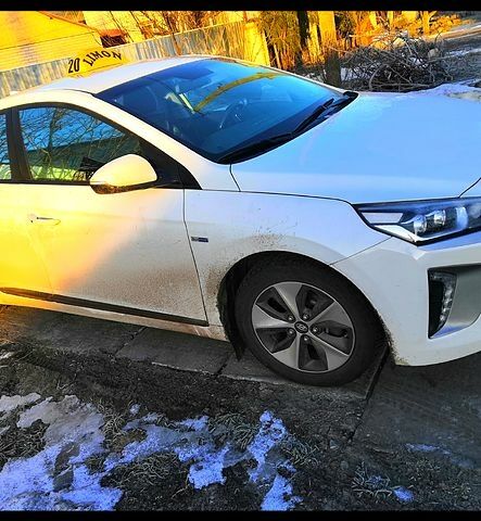 Хендай Ioniq, объемом двигателя 0 л и пробегом 200 тыс. км за 17000 $, фото 2 на Automoto.ua