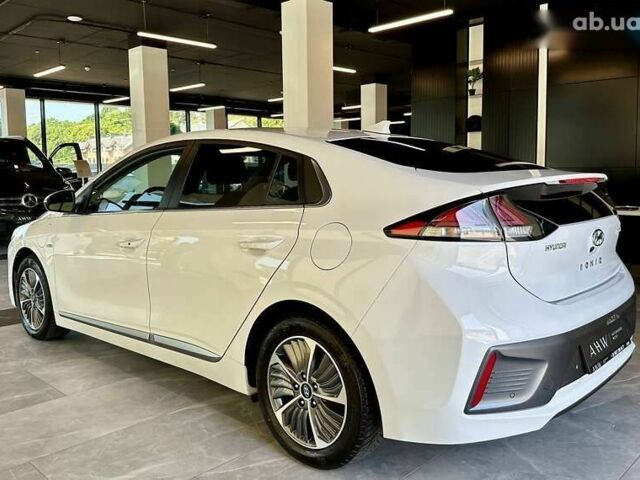 Хендай Ioniq, объемом двигателя 0 л и пробегом 157 тыс. км за 19990 $, фото 13 на Automoto.ua