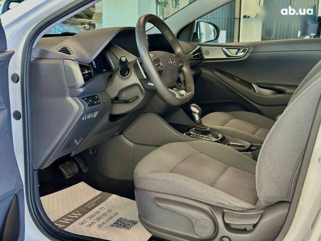 Хендай Ioniq, объемом двигателя 0 л и пробегом 157 тыс. км за 19990 $, фото 23 на Automoto.ua
