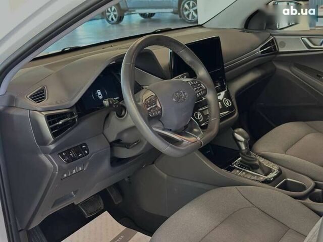 Хендай Ioniq, объемом двигателя 0 л и пробегом 157 тыс. км за 19900 $, фото 13 на Automoto.ua