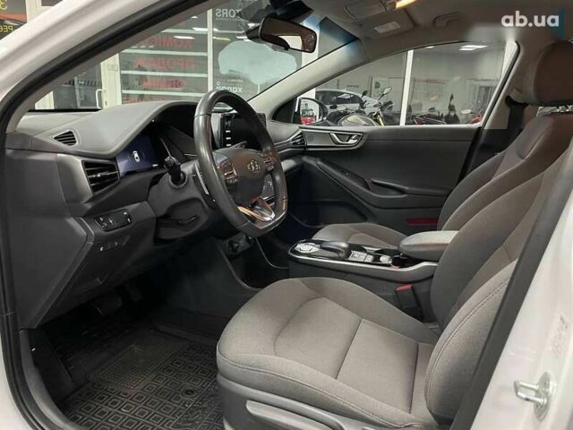 Хендай Ioniq, об'ємом двигуна 0 л та пробігом 82 тис. км за 16490 $, фото 17 на Automoto.ua