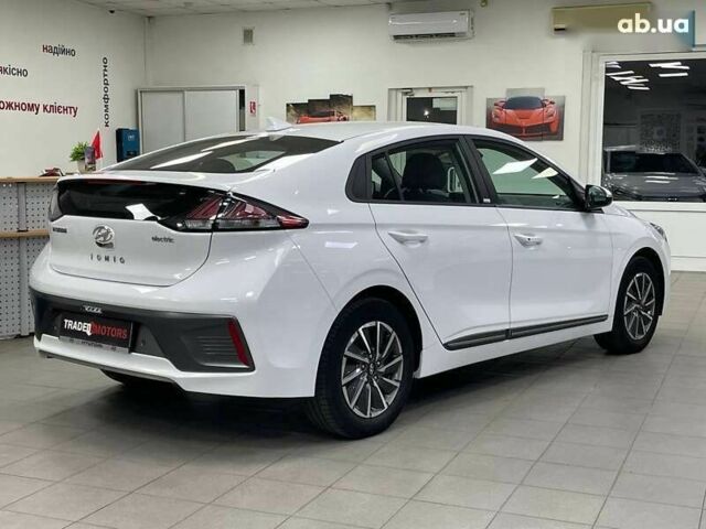 Хендай Ioniq, об'ємом двигуна 0 л та пробігом 82 тис. км за 16490 $, фото 7 на Automoto.ua