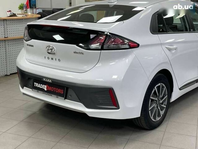 Хендай Ioniq, об'ємом двигуна 0 л та пробігом 82 тис. км за 16490 $, фото 8 на Automoto.ua