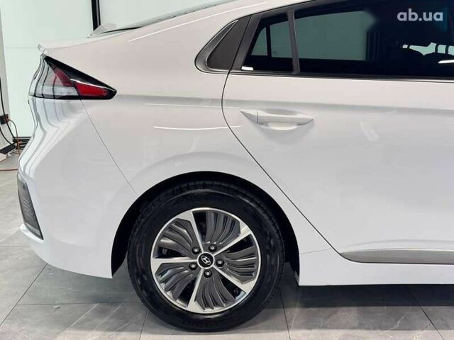 Хендай Ioniq, об'ємом двигуна 0 л та пробігом 121 тис. км за 21900 $, фото 13 на Automoto.ua