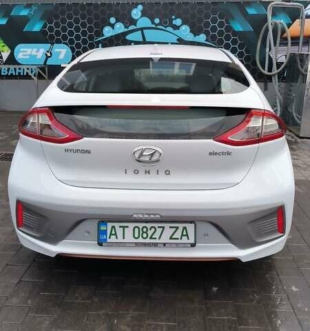 Хендай Ioniq, объемом двигателя 0 л и пробегом 54 тыс. км за 19500 $, фото 3 на Automoto.ua